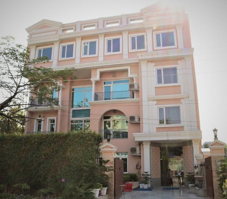 Hotel Royal Residence Iffco Chowk
