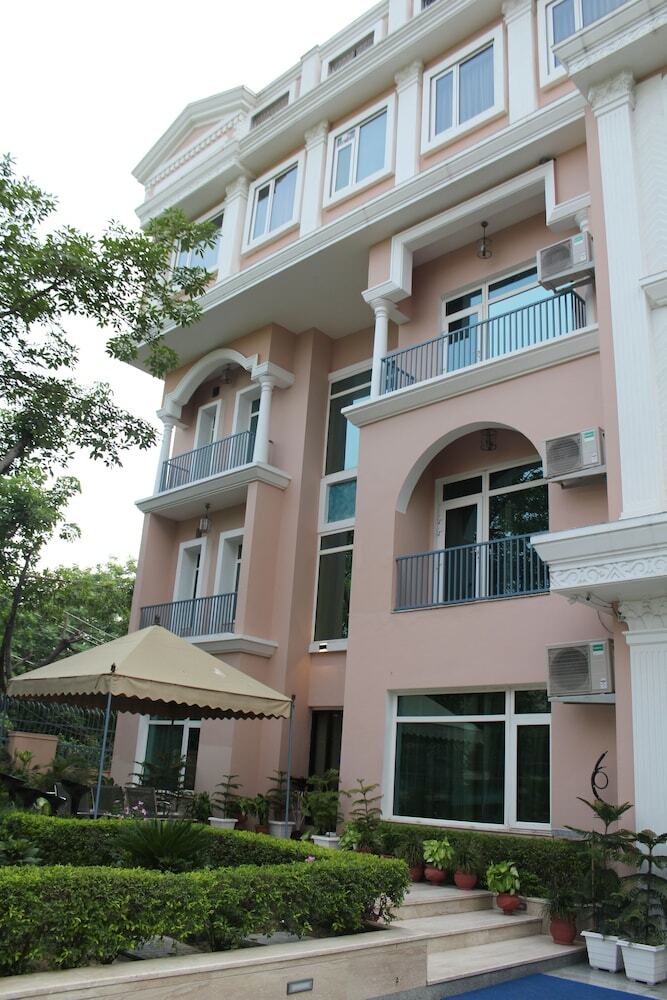 Hotel Royal Residence Iffco Chowk