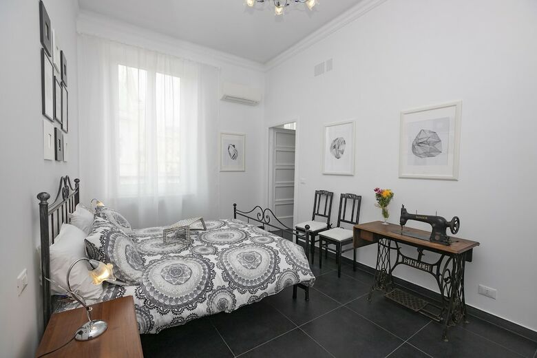 Apartamento Homes In Genoa