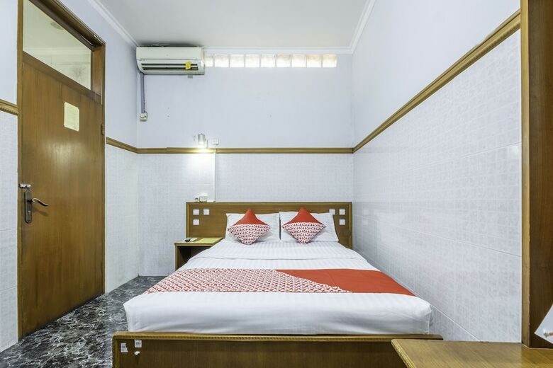 Hostal Oyo 1446 Patradissa Hotel
