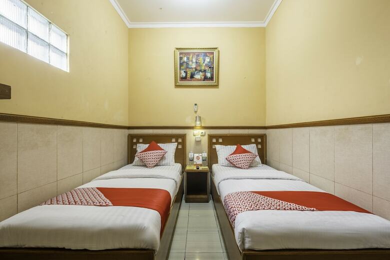 Hostal Oyo 1446 Patradissa Hotel