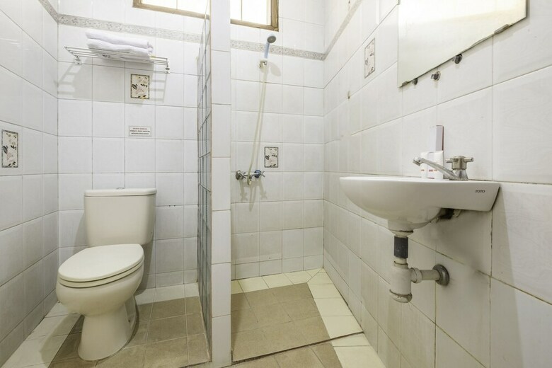 Hostal Oyo 1446 Patradissa Hotel