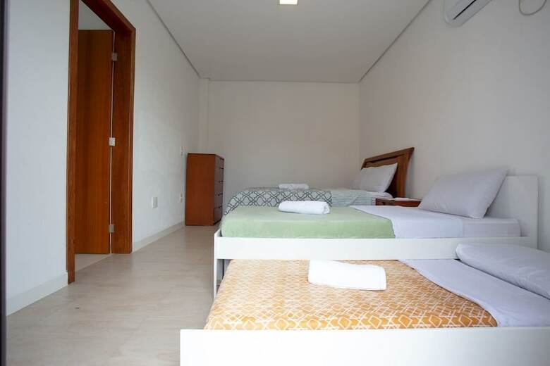 Casa Com 3 Qts Em Rua Tranquila No Campeche