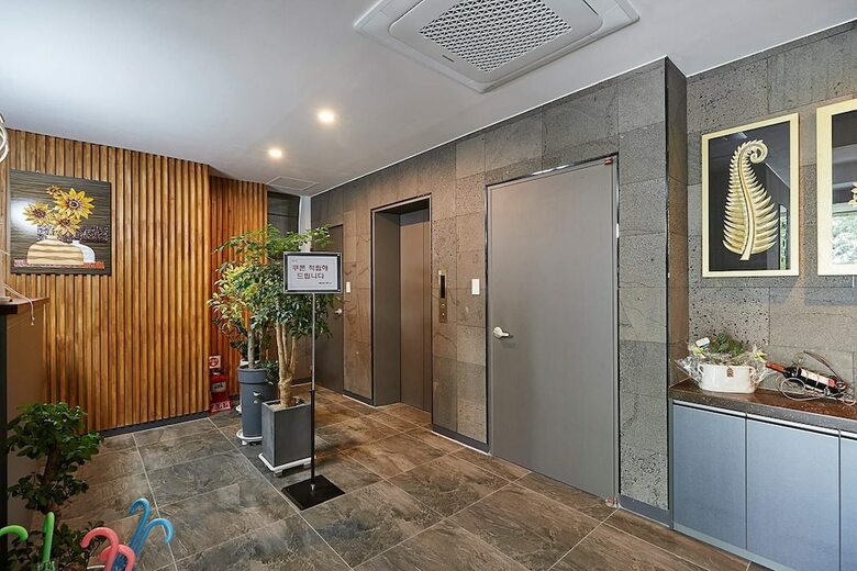 Gloa Hotel