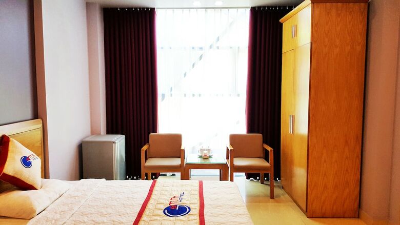 Gem.th Hotel