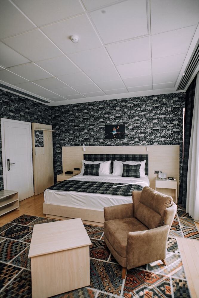 Badam D'art Boutique Hotel