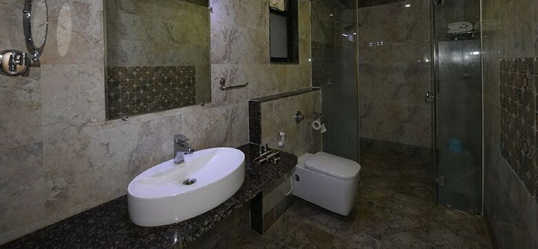 Hotel Nanda Comfort Inn