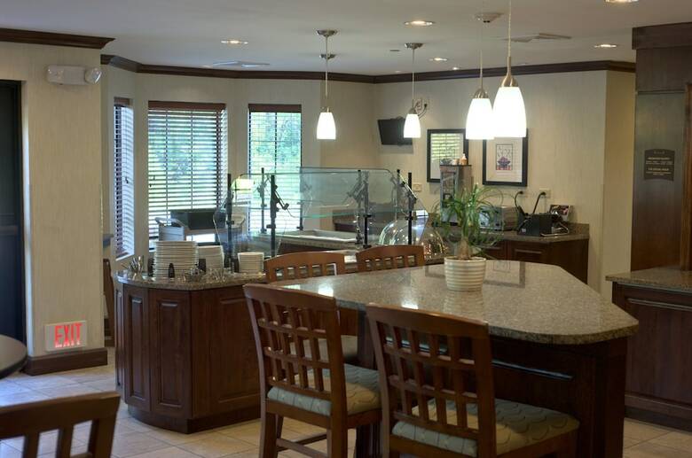 Hotel Staybridge Suites East Stroudsburg - Poconos