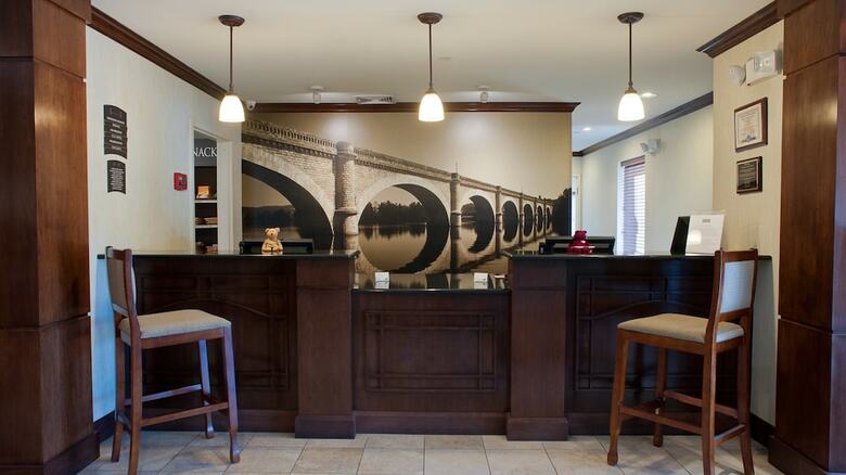 Hotel Staybridge Suites East Stroudsburg - Poconos