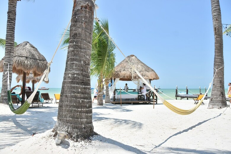 Amait� Beach Hotel