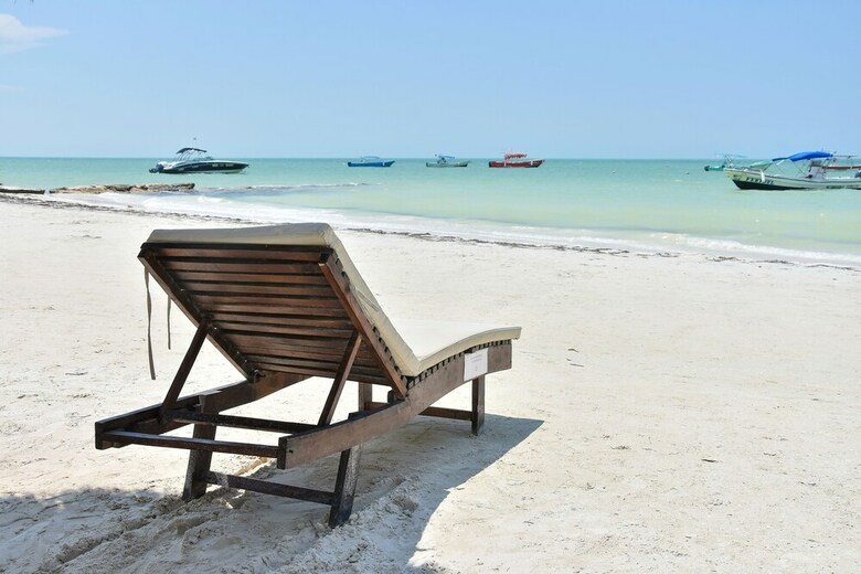 Amait� Beach Hotel