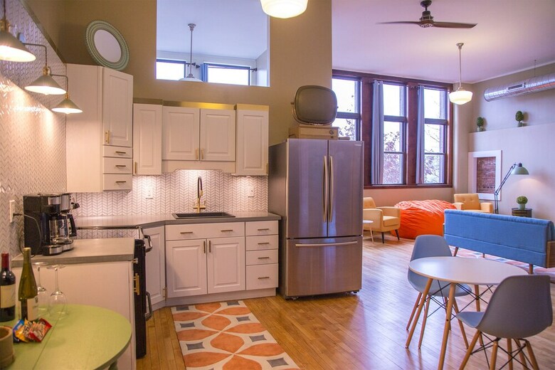 Hotel School 31 Lofts At Colors Studios