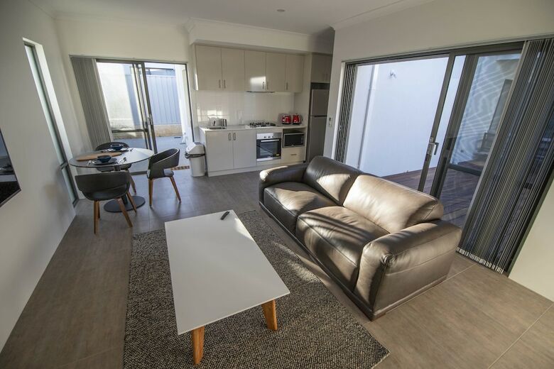 Karrinyup Waters House Rentals