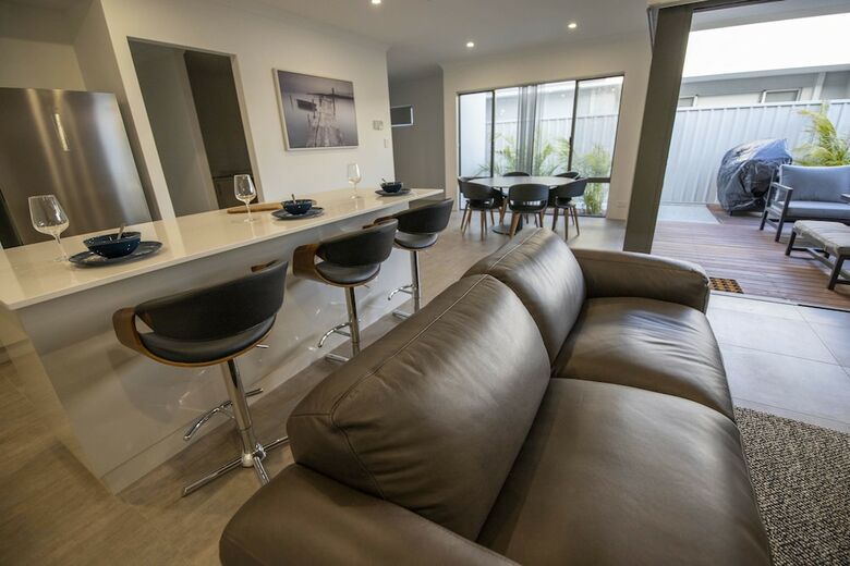 Karrinyup Waters House Rentals