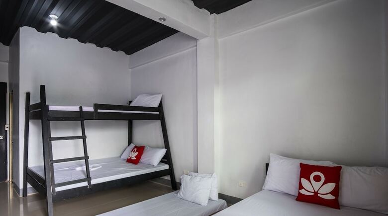 Hotel Zen Rooms Basic Nina's Transient