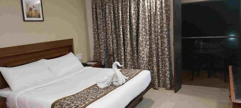 Hotel Bliss County Resort