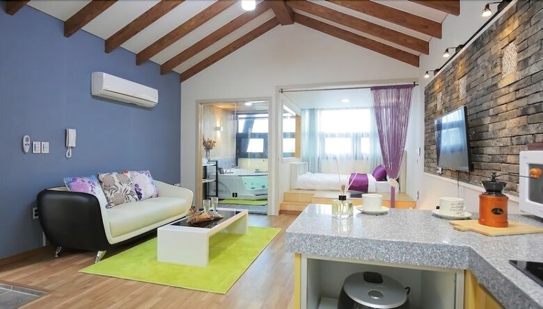 Gyeongju Sillamasil Pension One