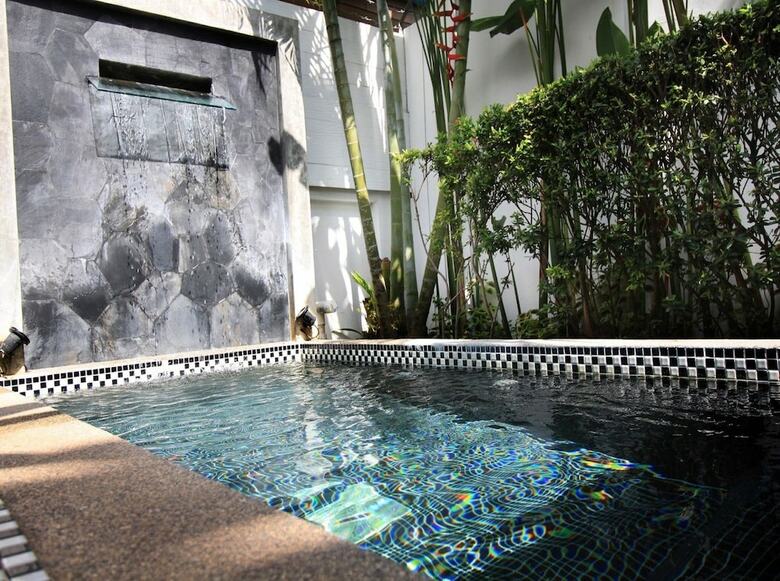 Villa Coconut Grove Boutique Hotel