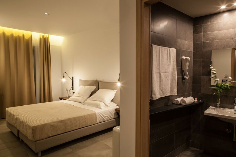 Hotel Anemos Rooms & Apartments