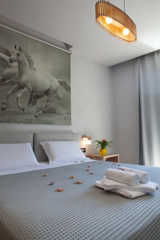 Hotel Anemos Rooms & Apartments