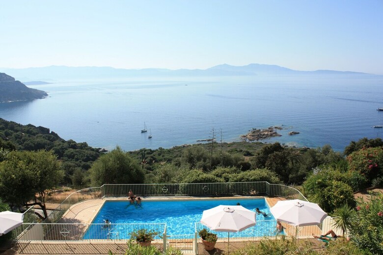 Aparthotel Residence Roc E Mare
