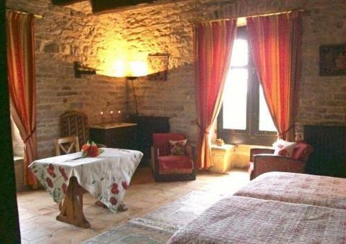 Hostal Auberge De La Halle