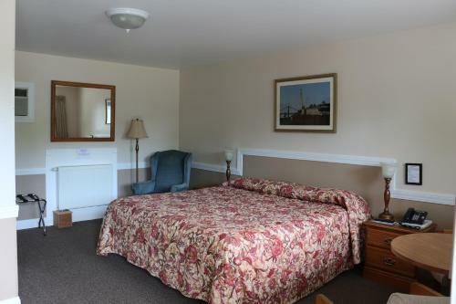 Bucksport Motor Inn