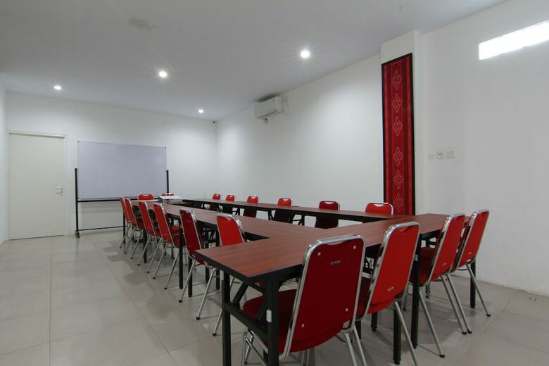 Hotel Cornel Coffee And Stay