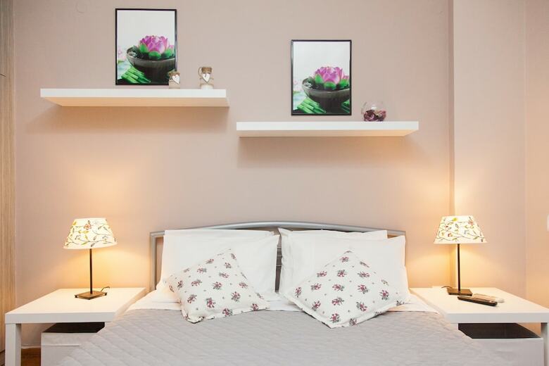 Beautiful And Cozy Apartment In Piraeus