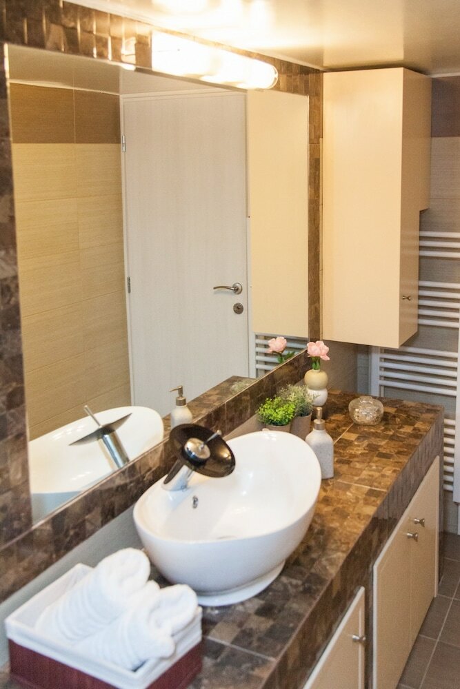 Beautiful And Cozy Apartment In Piraeus