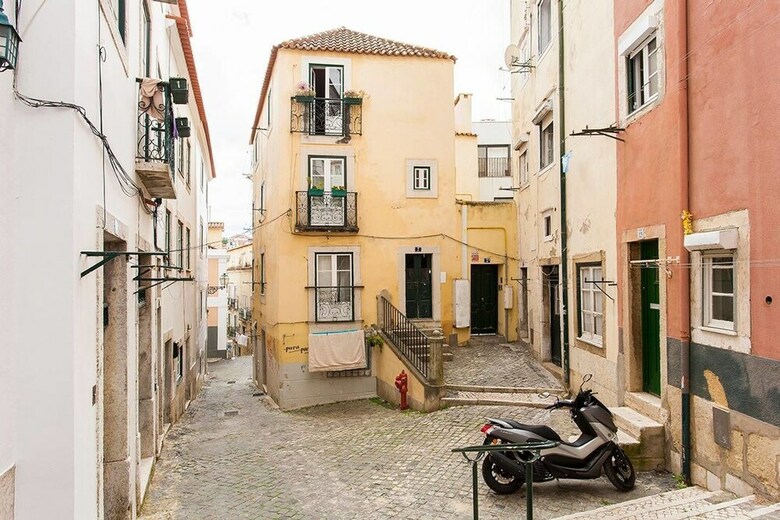 Alfama Stylish Apartment Rentexperience