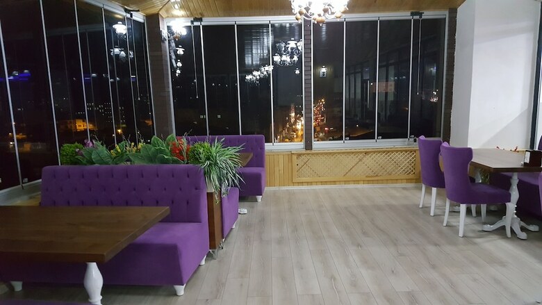 Hotel Le-ka Grand Sah Otel