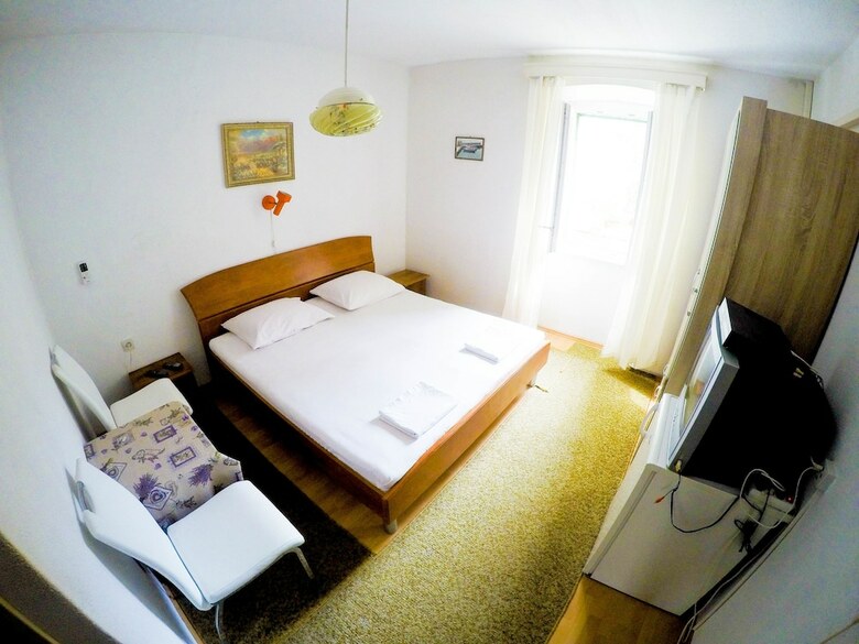 Hotel Accommodation Vitaic - Guest House