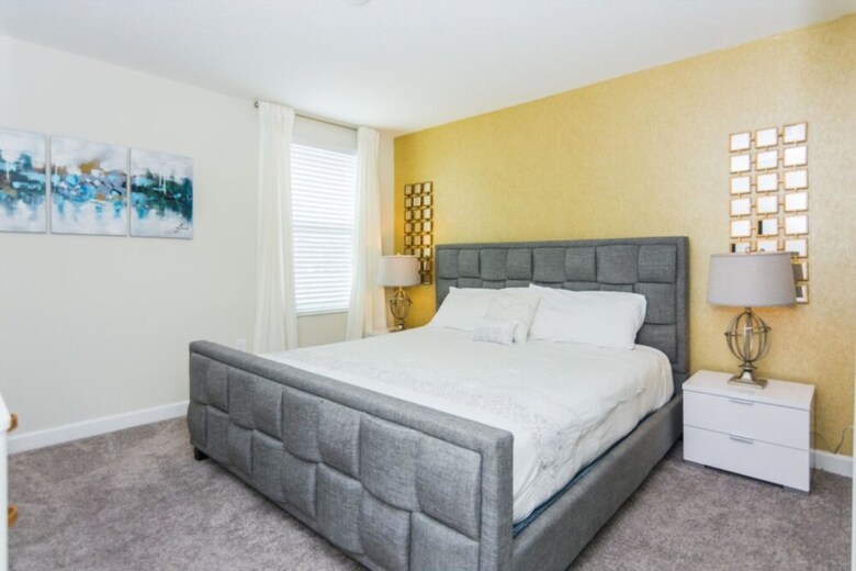 Gorgeous Home With Pool And Game Room Cg1680