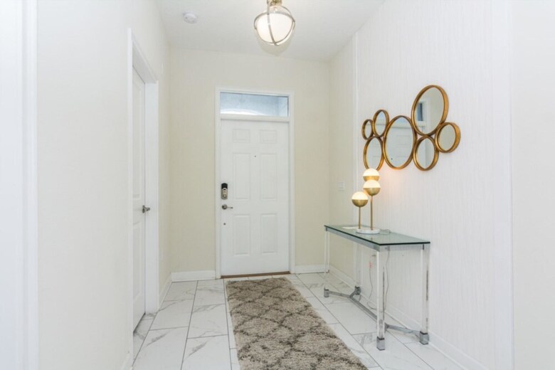 Gorgeous Home With Pool And Game Room Cg1680