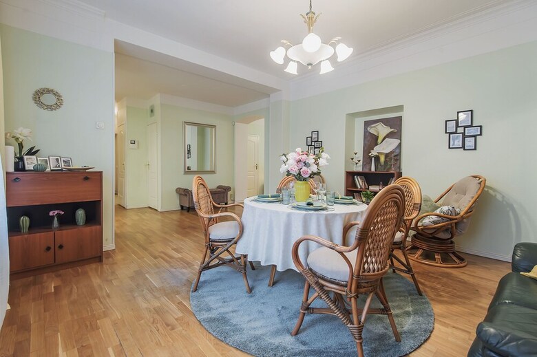 Gm Apartment Staropimenovskiy 16