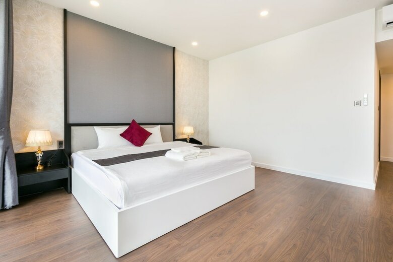 Aparthotel Justay Millennium Riverside