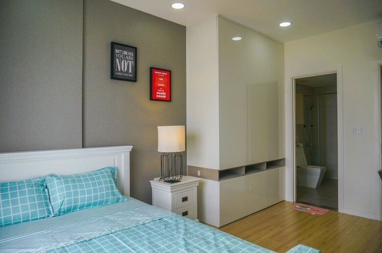 Aparthotel Justay Millennium Riverside