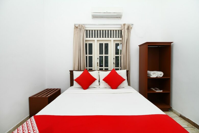 Oyo 347 Hotel Empryean