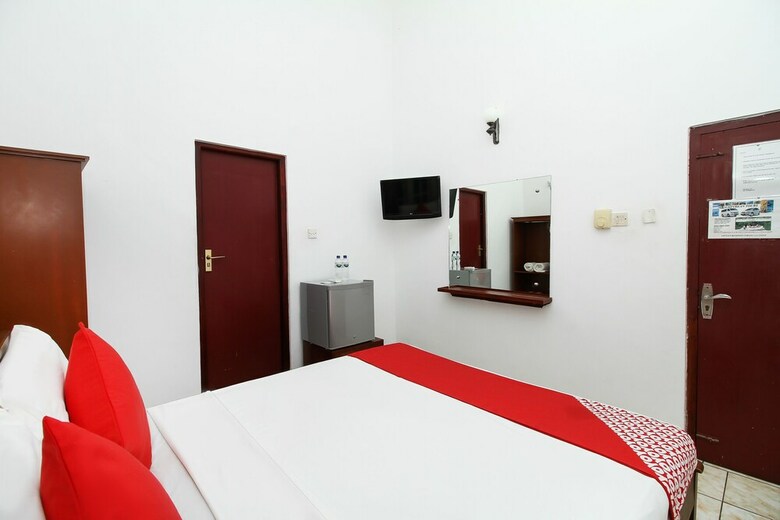 Oyo 347 Hotel Empryean