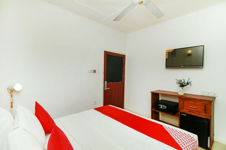 Oyo 282 Ivory Monarch Hotel & Resort