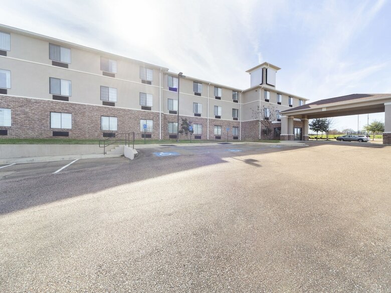 Oyo Hotel Jackson Ms Downtown