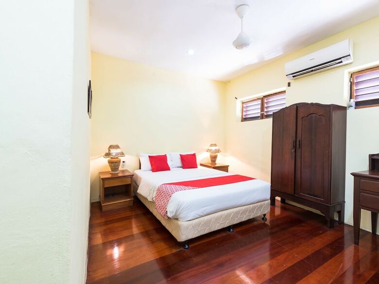 Hotel Oyo 89368 Cintra House