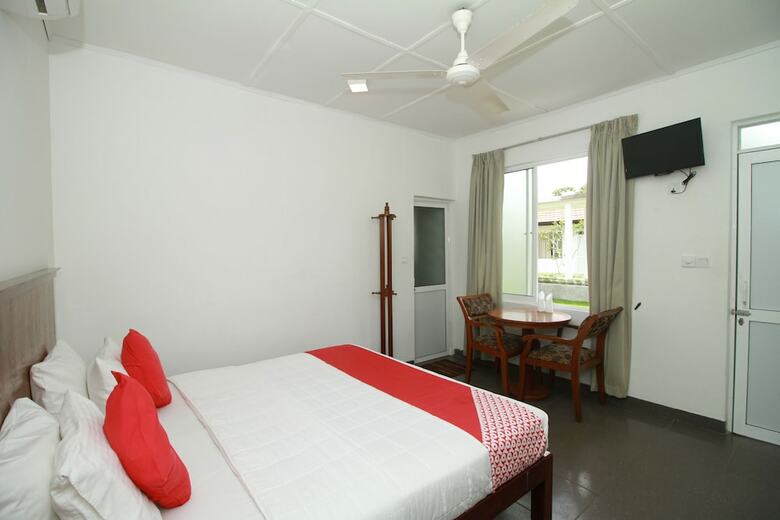 Hotel Oyo 272 Garden Beach