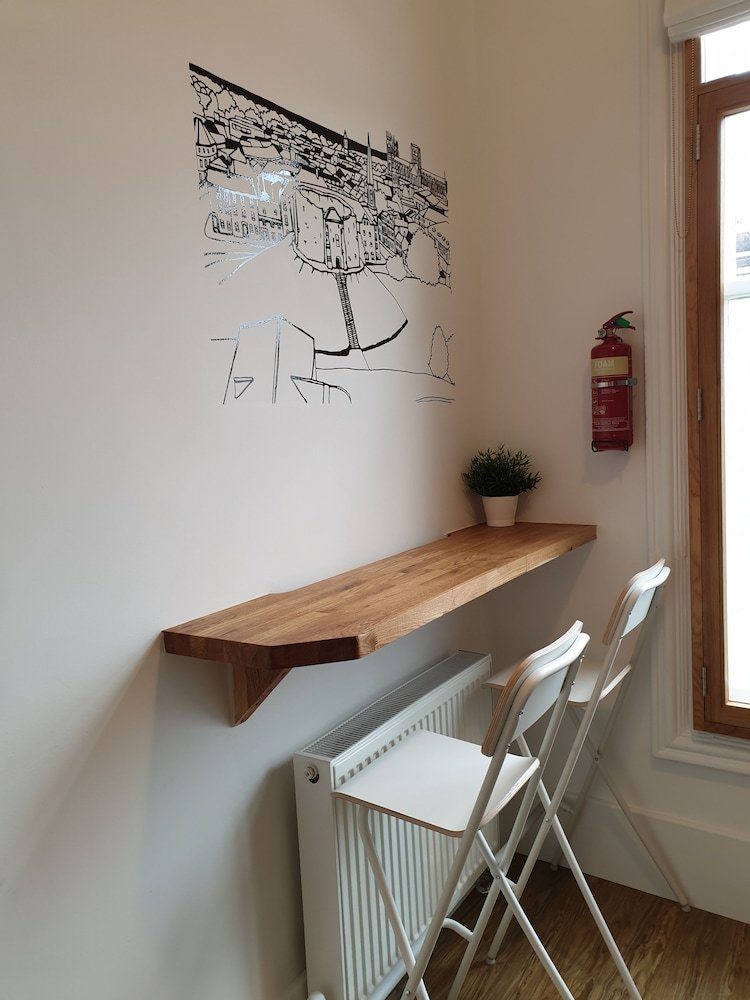 Mcmillan House Studio Apartments