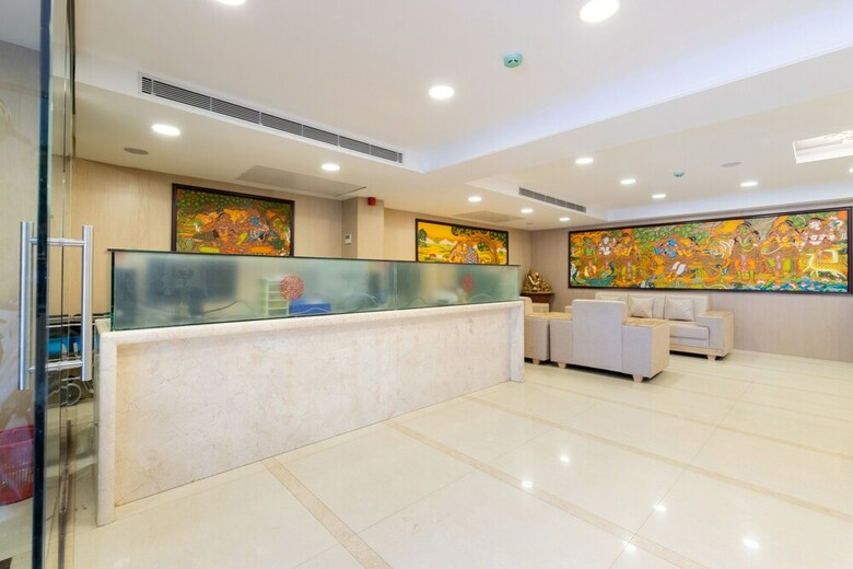 Capital O 43703 Thechi Hotels