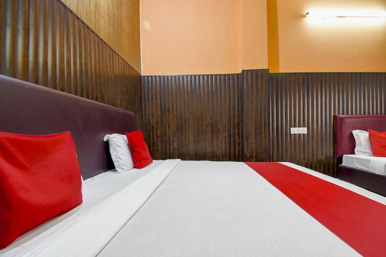 Oyo 46735 Hotel Royal Dreams