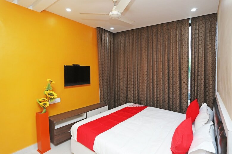 Hotel Oyo 44565 Ashrit Suites