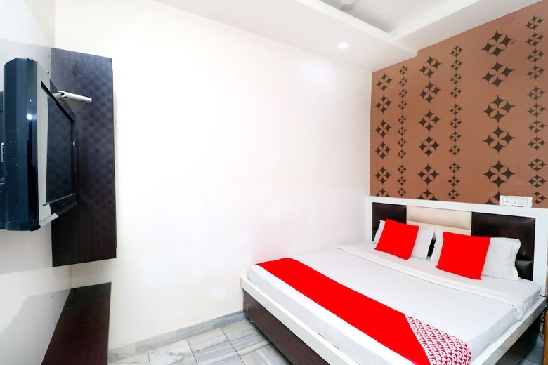 Oyo 40853 Hotel Classic
