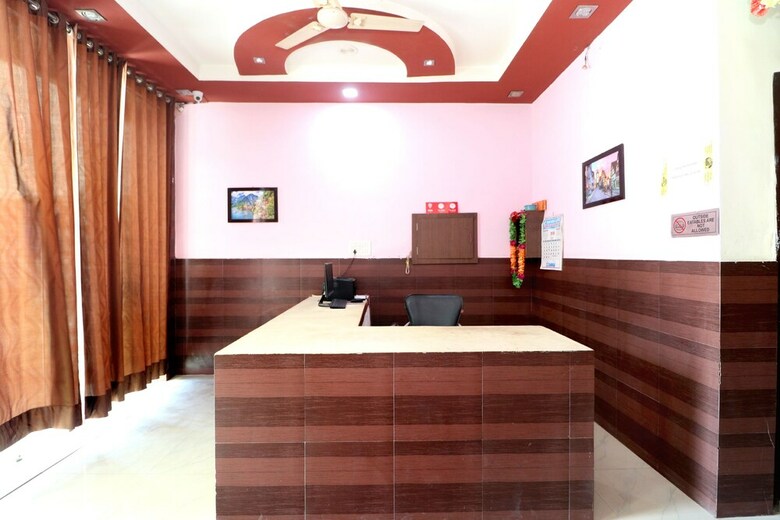 Oyo 40853 Hotel Classic